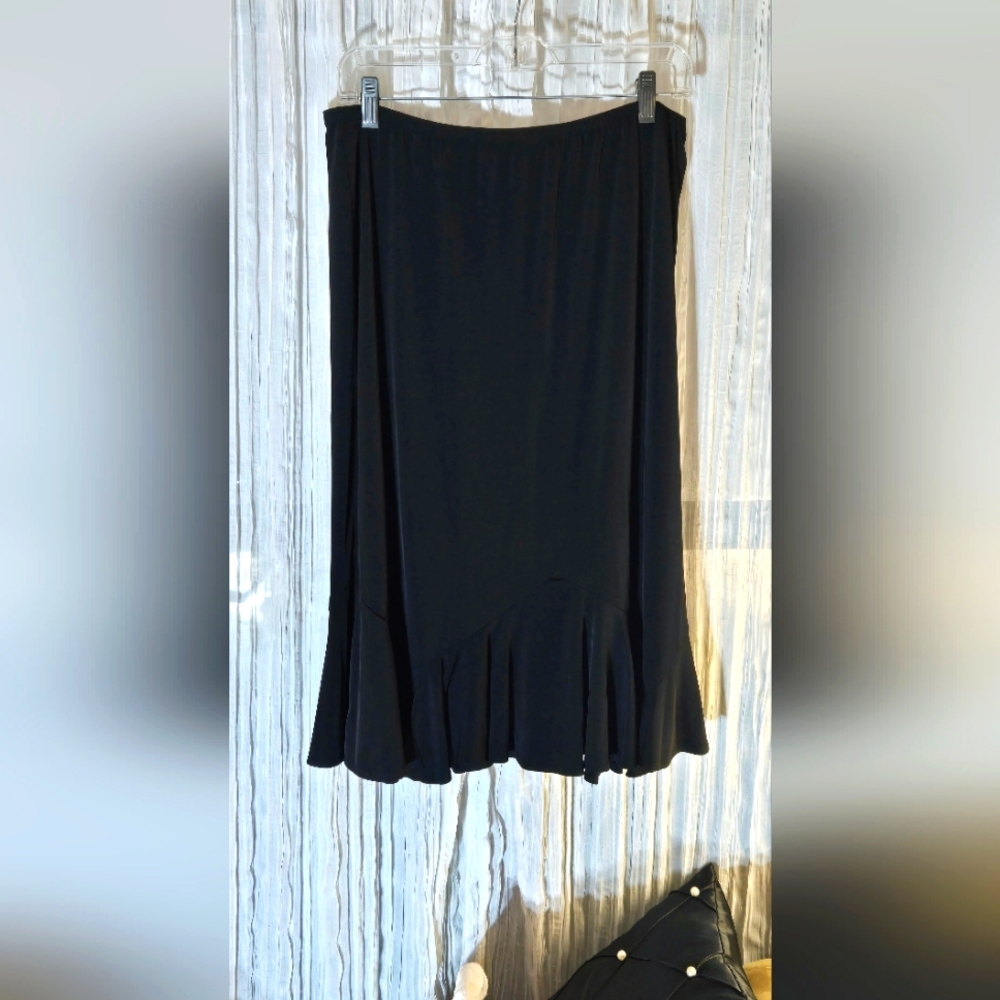 Black Pleated Trumpet Midi Skirt for Work
